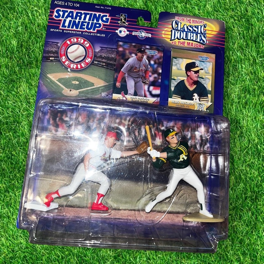 1999 Starting Lineup Classic Doubles Mark McGwire Minors to Majors Figure Set